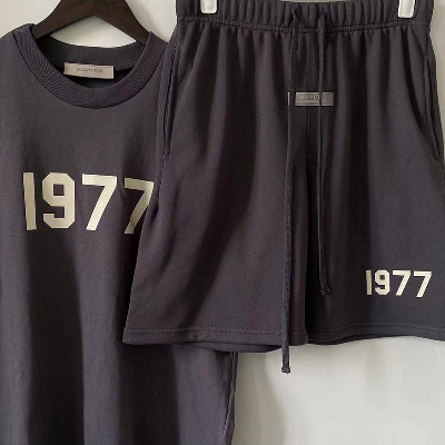 1977Hoodies447